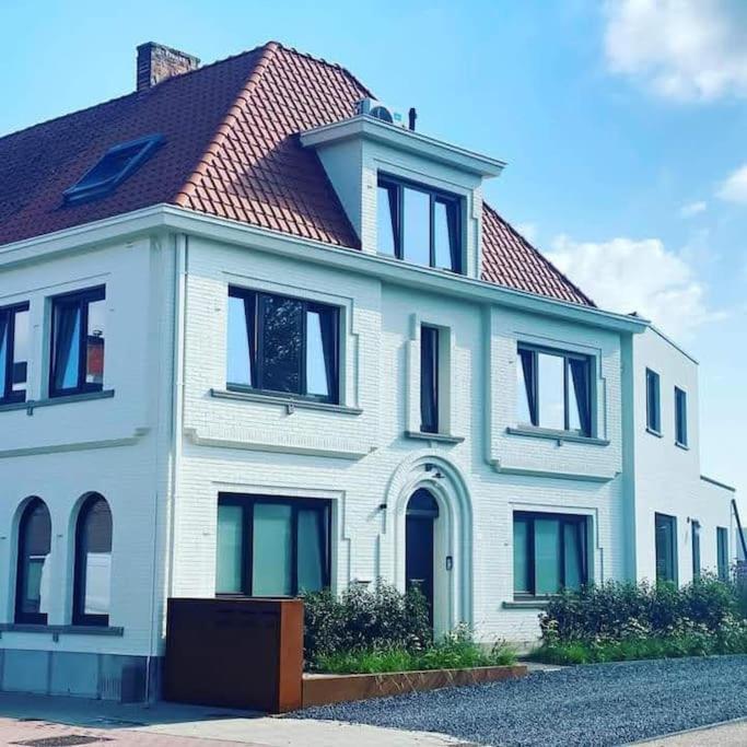 Momaison Charmant Landelijk Appartement Knesselare Bagian luar foto